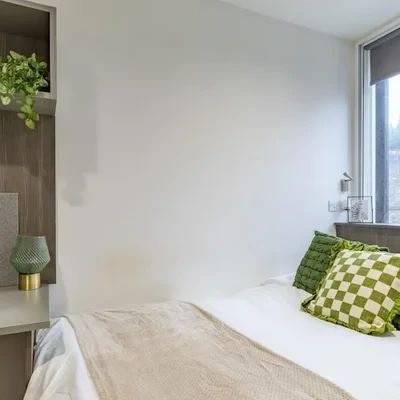 Premium 2 Bed Apartment - Photo 1