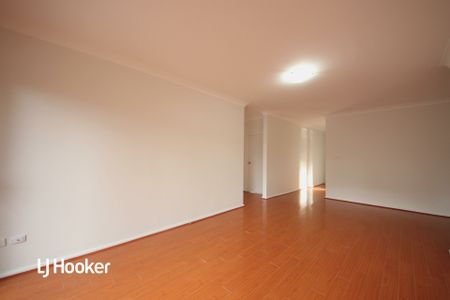 Renovated and spacious 2 bedroom unit - Photo 3