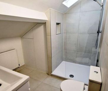 Market Street, Tottington, BL8 - Photo 5