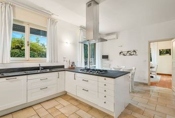 via solferino, 5, Forte dei Marmi, Tuscany 55042