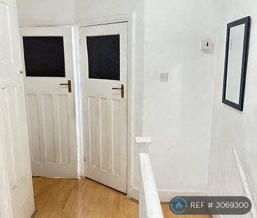 3 bedroom terraced house to rent - Photo 6