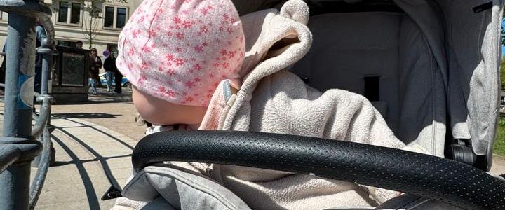 Suche eine Wohnung mit meiner Tochter 1,5 Zimmer - Foto 1