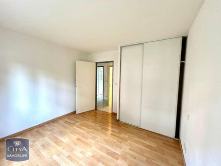 Location Appartement 3 pièces 64m² CASTRES 81100 - Photo 2