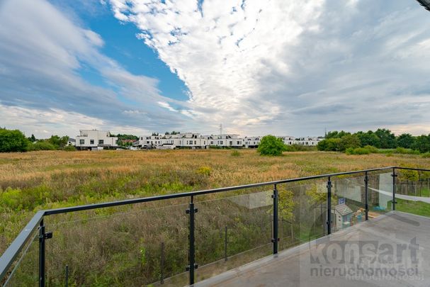 5 pokoi w cichej okolicy z parkingiem i ogrodem. - Zdjęcie 1