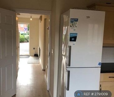 1 bedroom in a house share to rent - Photo 5