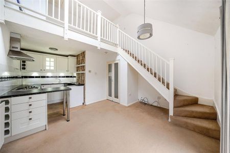 1 bedroom semi-detached house to rent - Photo 2