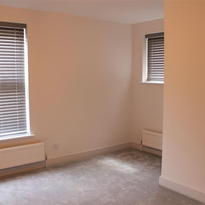 2 bedroom maisonette to rent - Photo 1