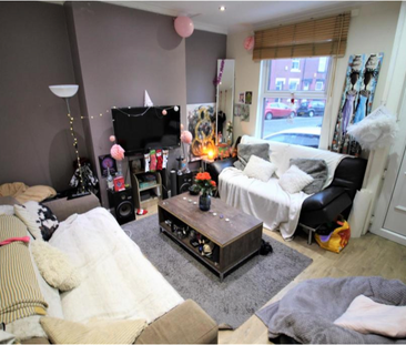 5 Bed - 106 Royal Park Road, Hyde Park, Leeds - LS6 1JJ - Student - Photo 1