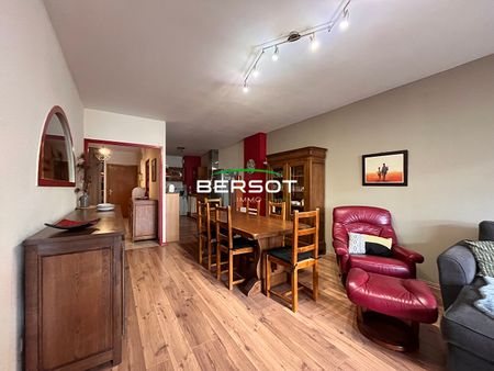 Appartement T2 bis meublé avec terrasse et place de parking - Photo 5