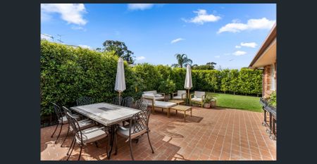 Looking for a comfortable and conveniently located rental home? - Photo 3