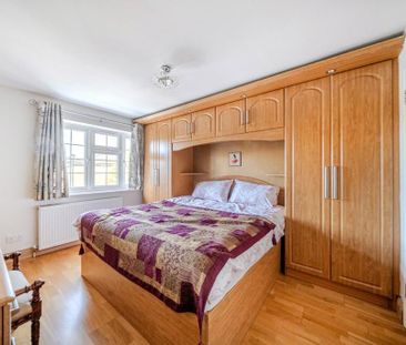 5 bedroom detached house to rent - Photo 4