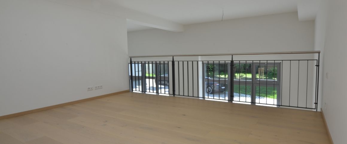 I Loft Wohnung im Rius Carré I Gartenhaus I Einbauküche I erstklassige Ausstattung I - Photo 1