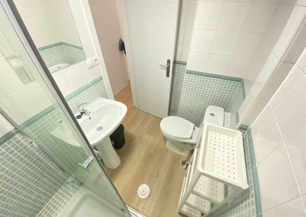 Calle de Sierra Carbonera, Madrid, Community of Madrid 28053