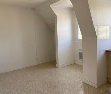 Location Appartement 2 pièces 44m² LE CREUSOT 71200 - Photo 4