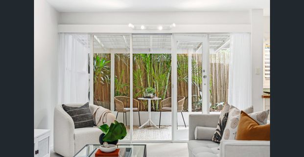 The Heart Of Newport Beach, Walk To It All! - Photo 1