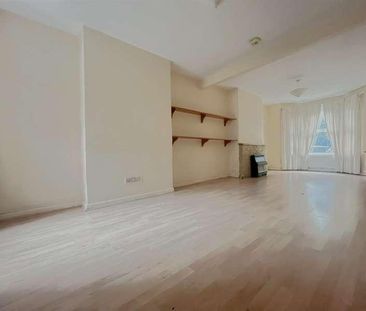 Exeter Street, Salisbury, SP1 - Photo 2