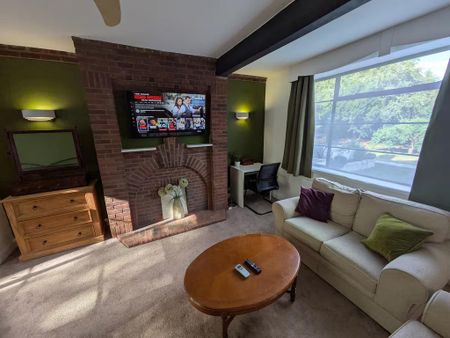 1 bedroom flat to rent - Photo 2