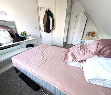 Golders Green Road, Golders Green, London, NW11 - Photo 3