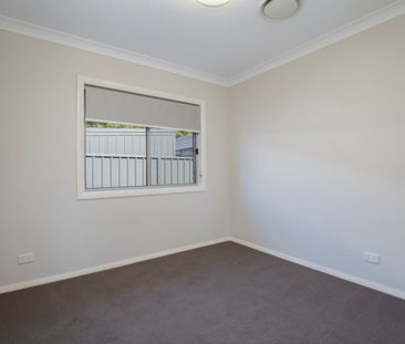 13 Sandcastle Street, Fern Bay NSW 2295 - House For Rent | Domain - Photo 3