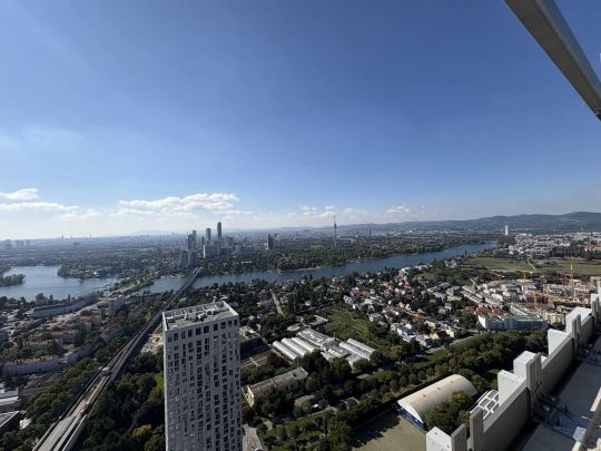 2 ZIMMER | BALKON | VIENNA TWENTYTWO | ERSTBEZUG IN DER NEUEN DONAUSTADT | MIETBEGINN AB 1. APRIL - Photo 1