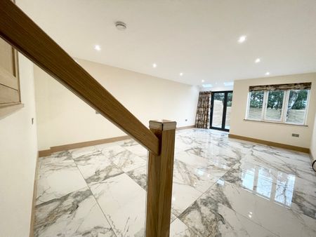 3 bedroom house to rent - Photo 3