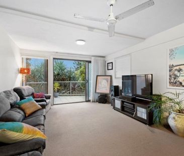 3 BEDROOM 2 BATHROOM TWO STOREY APARTMENT - Photo 6