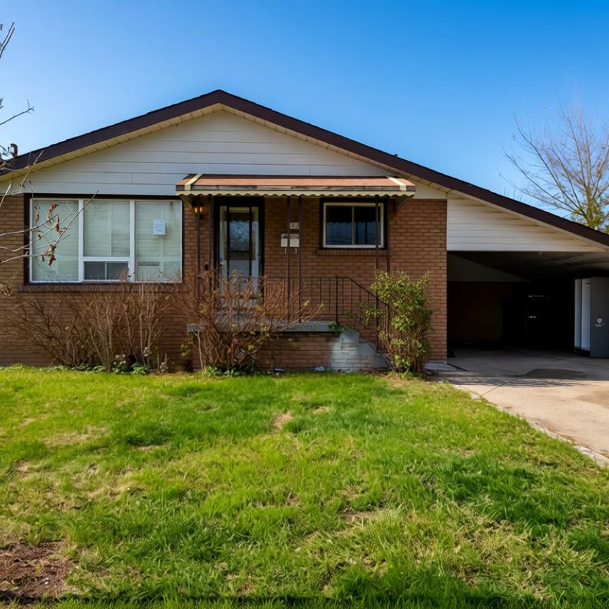 For Lease - 242 Millen Road, Hamilton, Ontario - Photo 1