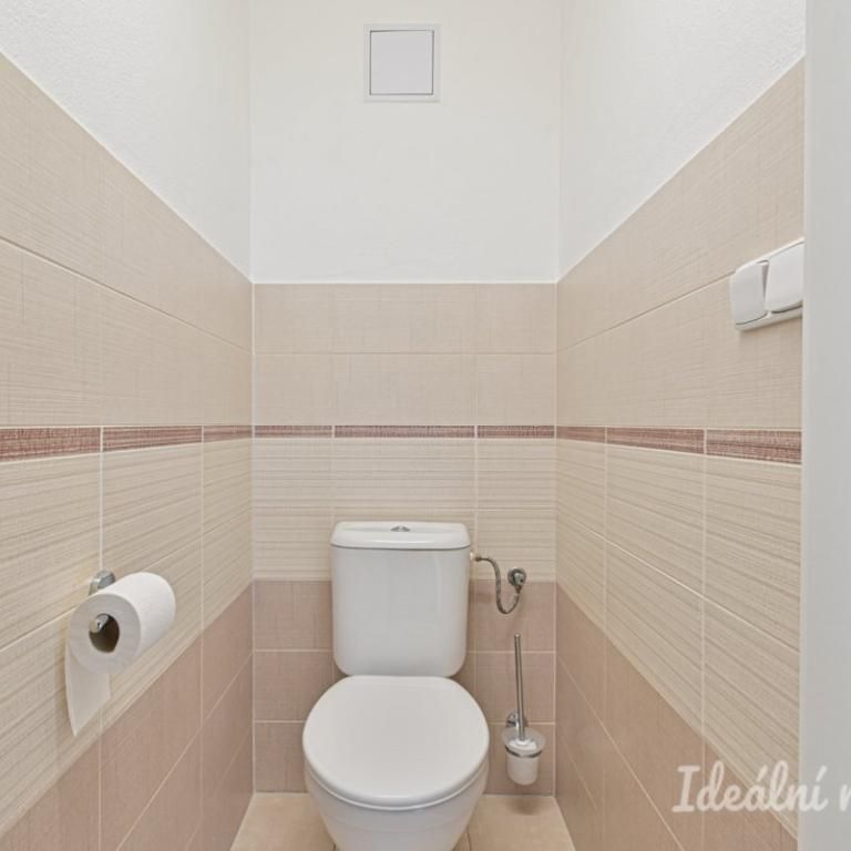 Pronájem bytu 2+kk 34 m2 - Photo 1