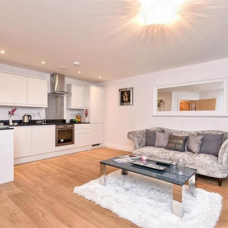 2 bedroom apartment to rent - Photo 4