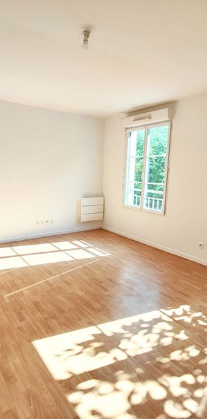 Location Appartement 1 pièce 33m² - Photo 1