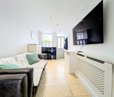 2 Bed Maisonette, South Park Road, SW19 - Photo 6