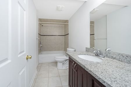 For Lease - 23 Mellowood Avenue Unit# Basement, Brampton, Ontario - Photo 3