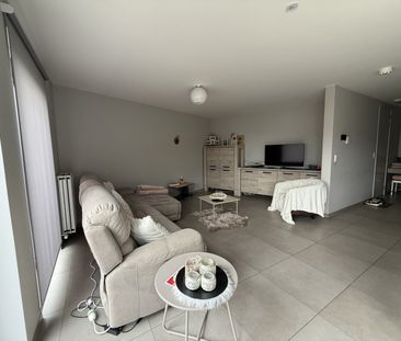 Ruim en gunstig gelegen gelijkvloers appartement - Photo 3