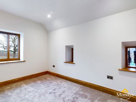 3 bedroom Barn Conversion to let - Photo 5