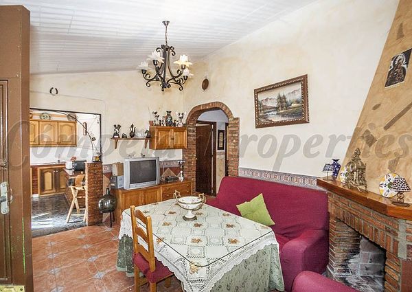 Country Property in Corumbela, Inland Andalucia in the mountains