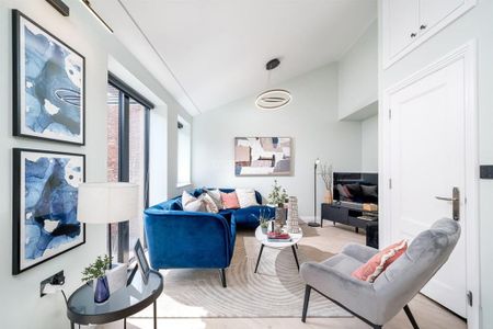 3 bedroom semi-detached house to rent - Photo 2