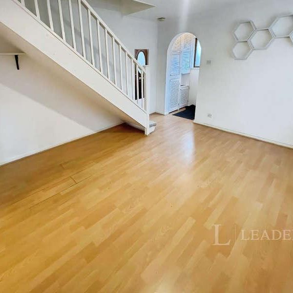 Coverdale - Bedroom House - Private Garden - Excellent Throughout, LU4 - Photo 1