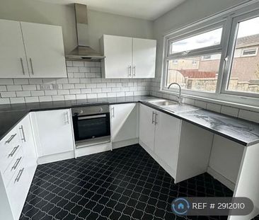 3 bedroom end of terrace house to rent - Photo 6