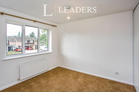 3 bedroom detached house to rent - Photo 5