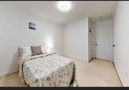 For Lease - 80 Lorenzo Circle, Brampton, Ontario - Photo 5