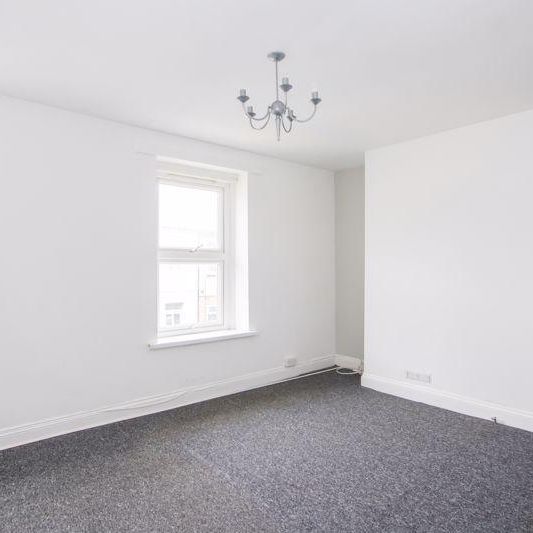 3 bedroom apartment to rent - Photo 1