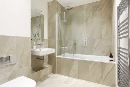 Henry Darlot Drive, Mill Hill, NW7 - Photo 4