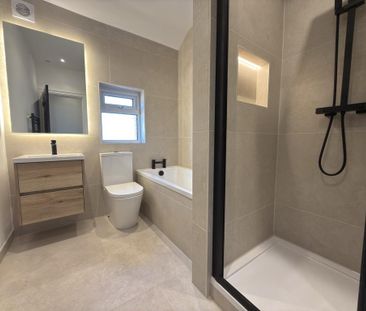 3 bedroom end of terrace house to rent - Photo 6
