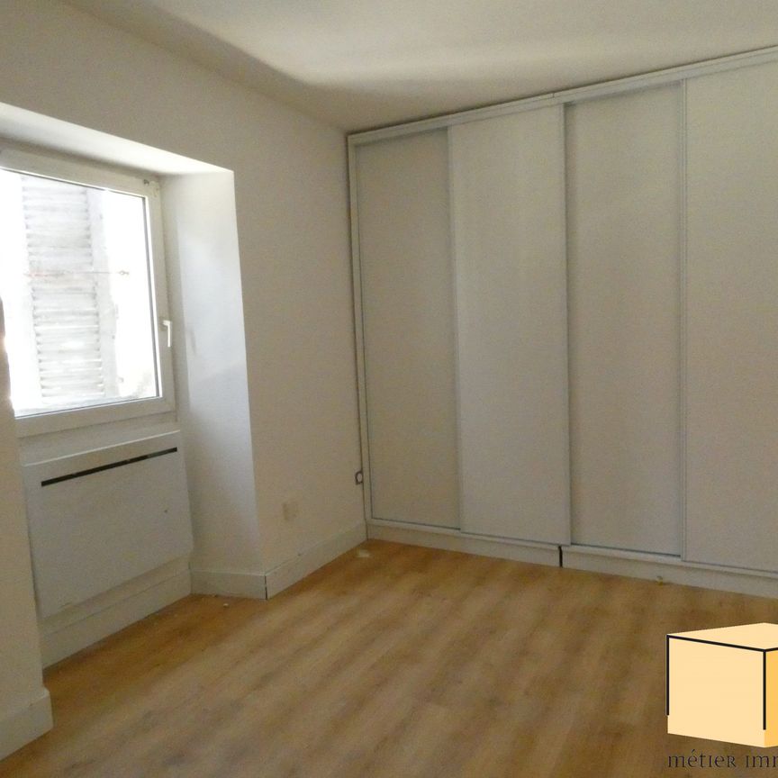 Location Appartement 1 pièce 25m² BELLEY 01300 - Photo 1