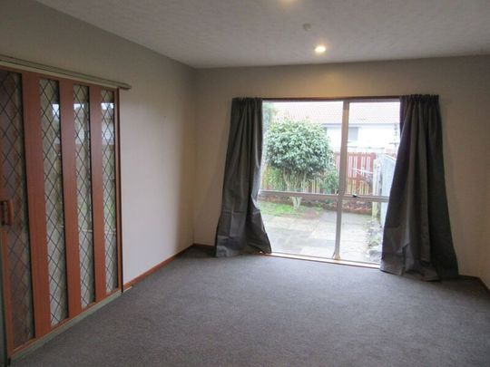 Family Home – Parklands Location - Photo 1