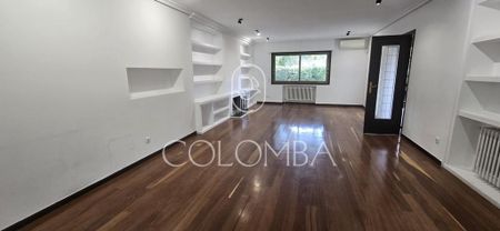 Luxury Semidetached House for rent in Madrid, Spain - Photo 2