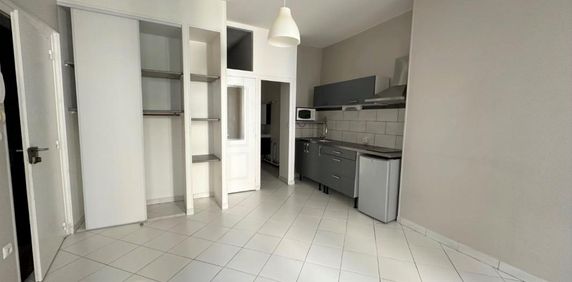 Location Appartement 1 pièce 34m² BLOIS 41000 - Photo 2
