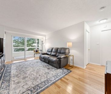 For Lease - 326 Major Mackenzie Drive Unit# 307, Richmond Hill, Ont... - Photo 6
