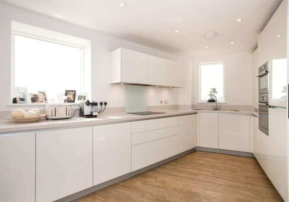 A modern two bedroom duplex apartment - Photo 1
