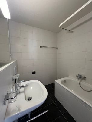 Bel appartement de 2.5 pièces au 2ème étage - Photo 1